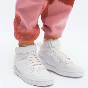 Nike Court Borough Mid 2